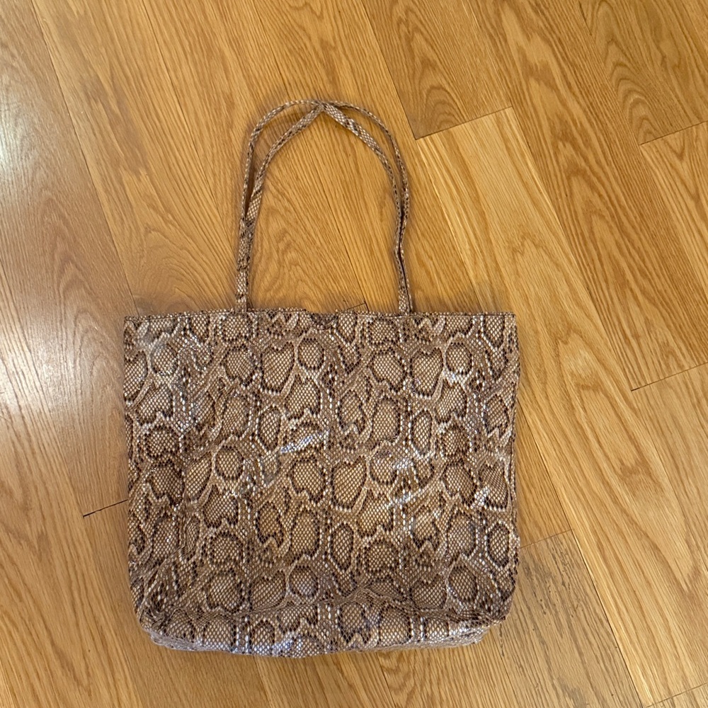 Stylish Snake Print Tote Bag